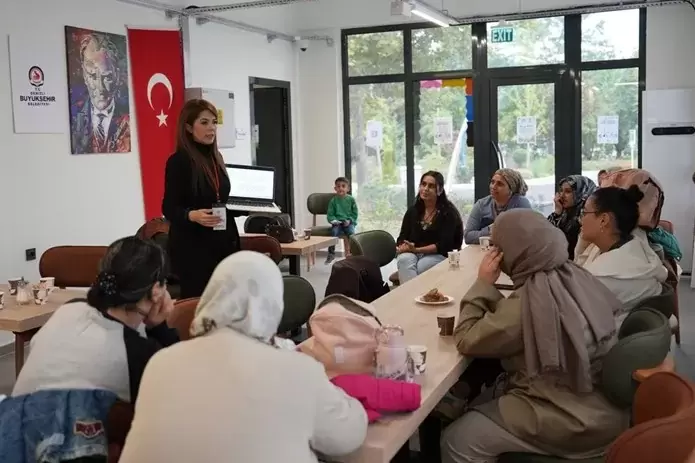 Denizlide kadınlara sağlık ve şiddetle mücadele eğitimi