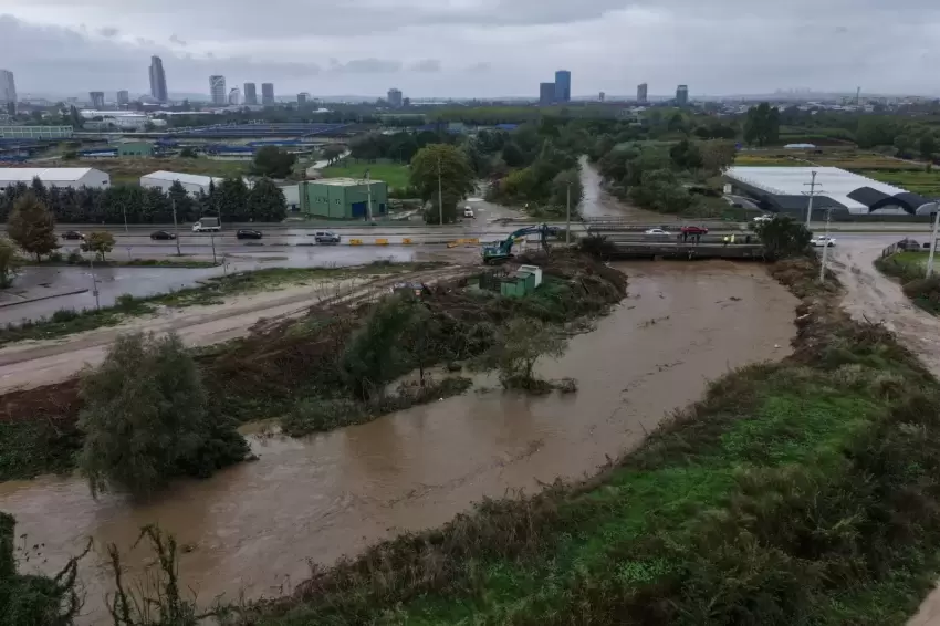 Bursa Büyükşehirden yağışta 645 olaya müdahale