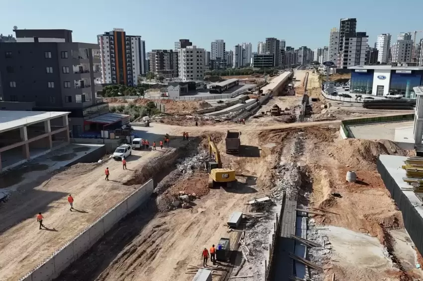 Mersin trafiğine nefes aldıracak projede kesintisiz mesai
