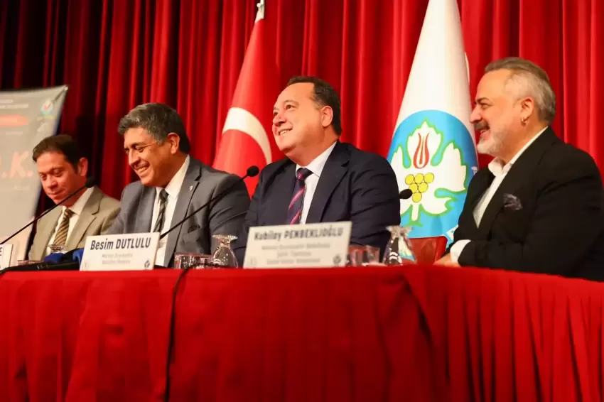 Manisa Şehir Tiyatrosu 20. yıla ‘G.D.K. ile perde açıyor