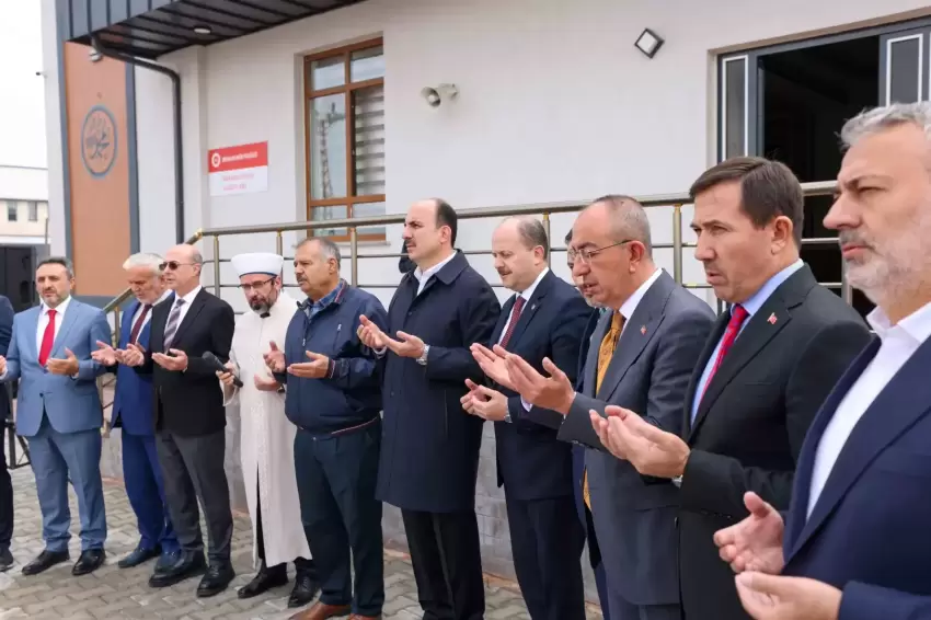 Konya Meramda Gazze Camii ibadete açıldı