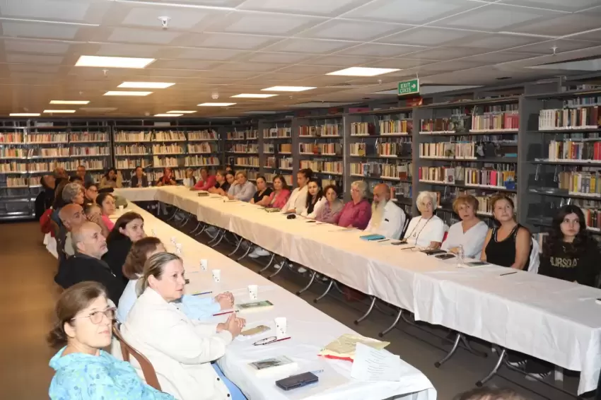 İzmir Efes Selçukta kitap okuma etkinliği