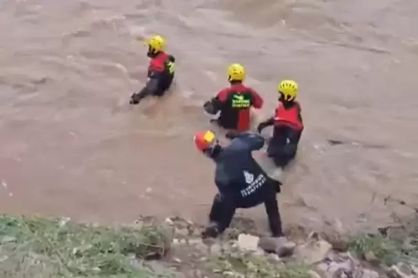 Pendikte sel felaketi 1 kişinin cansız bedeni bulundu