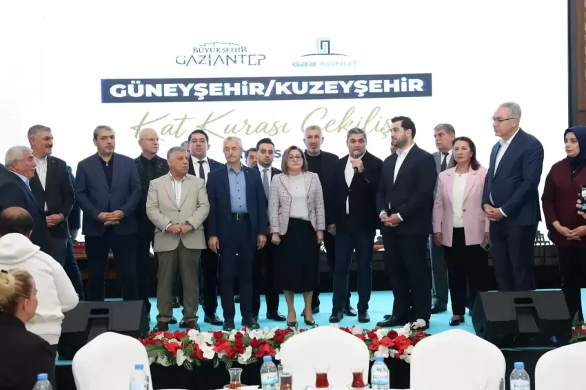 Gaziantep Büyükşehirden muhtarlara destek sürüyor