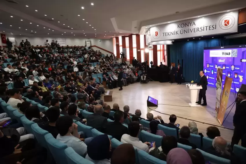 Konyada Başkan Altay gençlerle bir araya geldi
