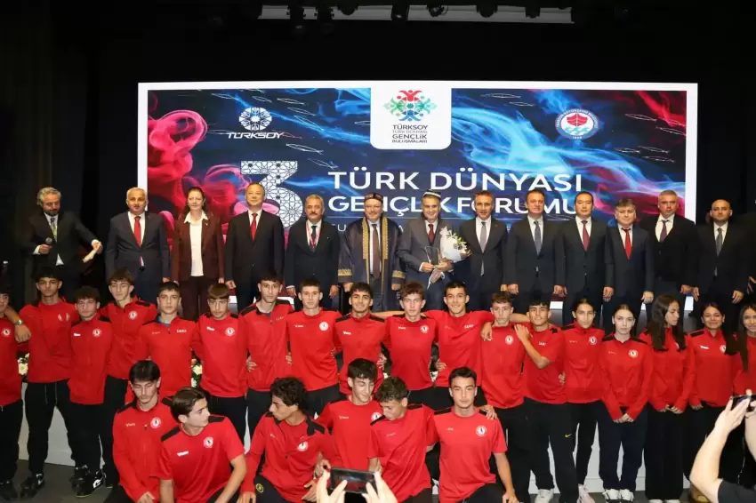 Türk Dünyasının gençleri Trabzonda buluştu