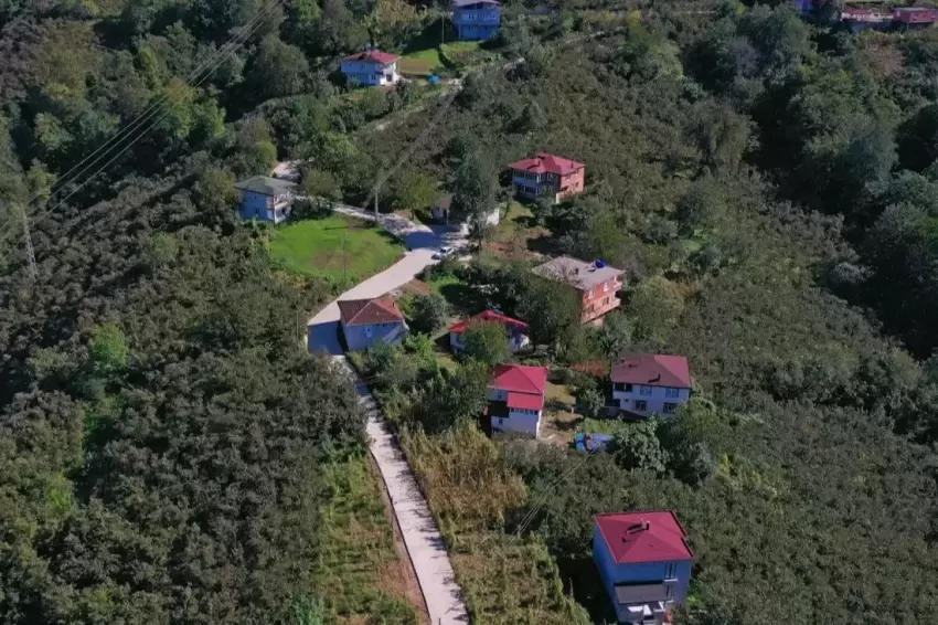 Ordu Çamaşta beton yol çalışmaları aralıksız sürüyor