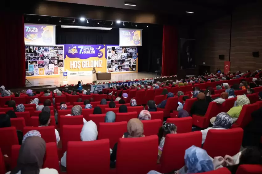 Saliha Erdimden Çayırovada aile üzerine söyleşi