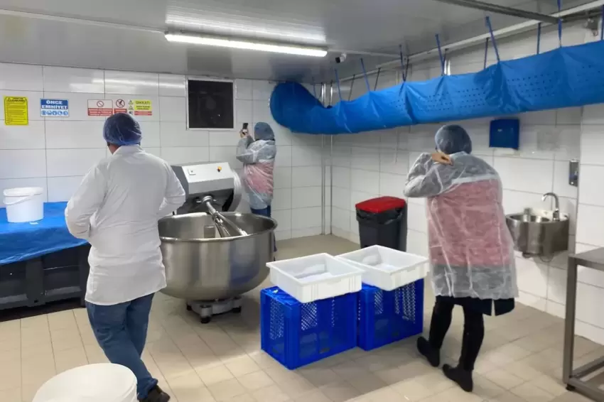 Keşanda yem bayileri, gıda işletmeleri ve balıkçılar denetlendi