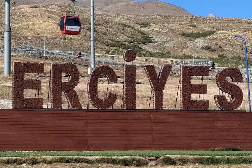 Erciyeste dağ kızağı montajı tamamlandı