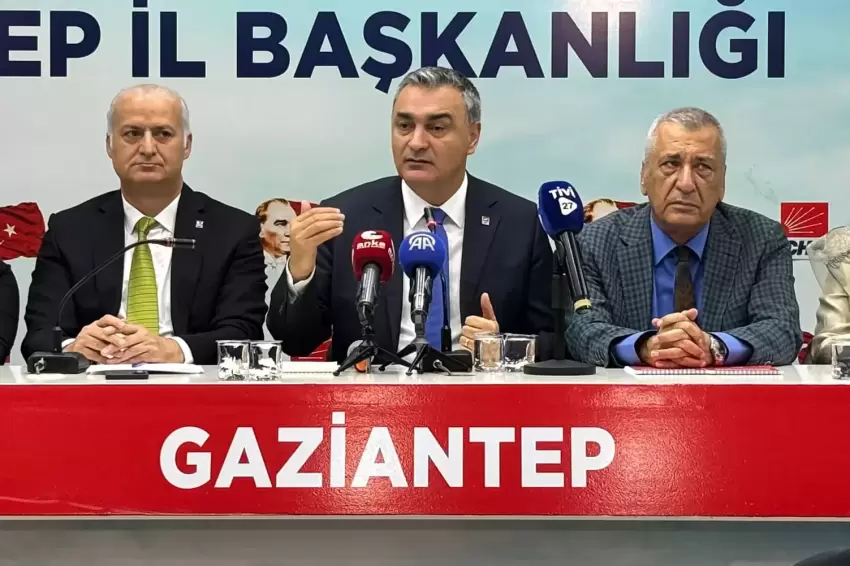 Müslim Sarı: İBByi Cumhur İttifakına kaptırmamak için iş birliğine hazırız