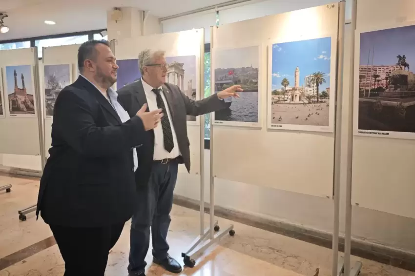 Dikey Kadraj DEÜde sanatseverlerle buluştuİZ