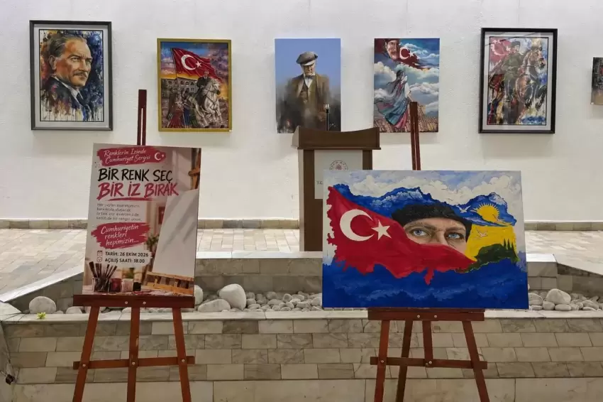 Renklerin İzinde Cumhuriyet Sergisi Bursada kapılarını açtı