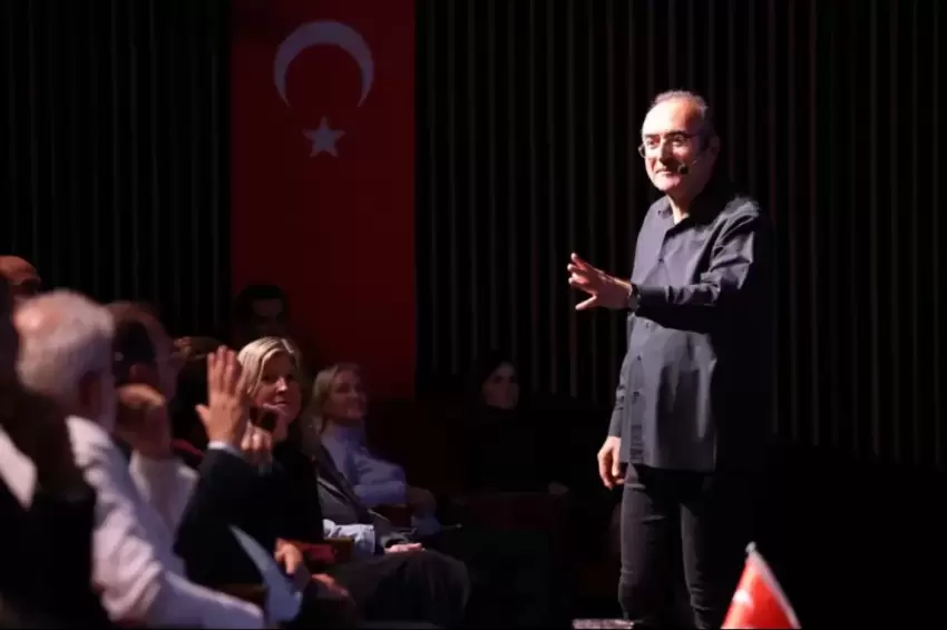 Sunay Akından Cumhuriyet söyleşisi
