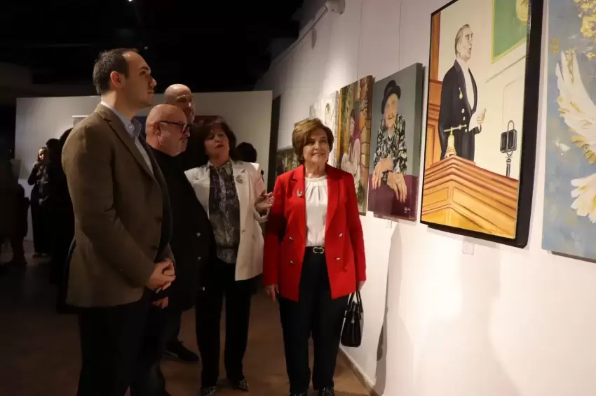 Kocaeli İzmitte Cumhuriyet ve Biz – 10 sergisi açıldı