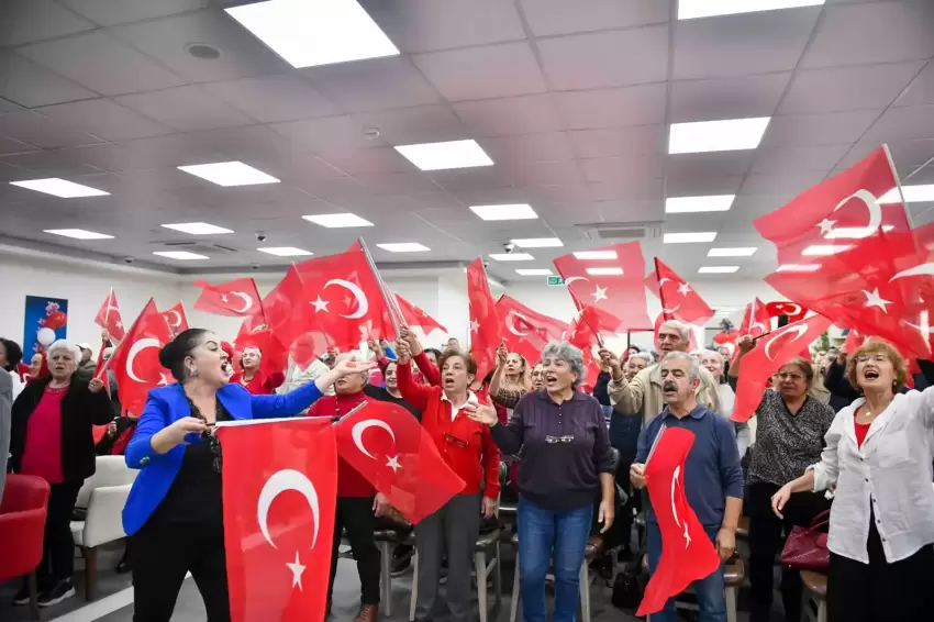 Ankara Batıkent Emekliler Lokalinde Cumhuriyet coşkusu