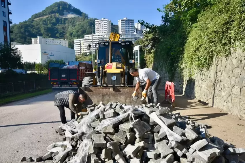 Giresunda yol ve altyapı çalışmaları devam ediyor