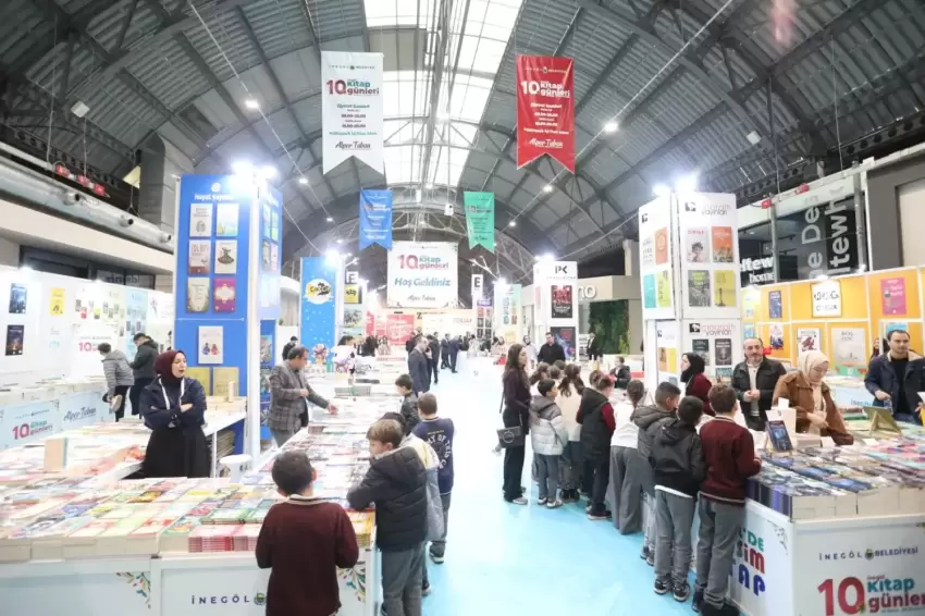 Bursa İnegölde 10. Kitap Günleri Fuarı kapılarını açtı