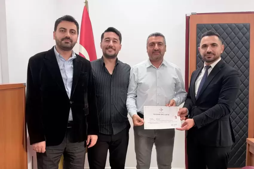 Kozluk Devlette örnek personele başarı belgesi verildi