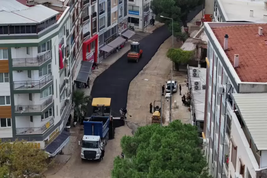 Manisa Muradiyede sıcak asfalt mesaisi
