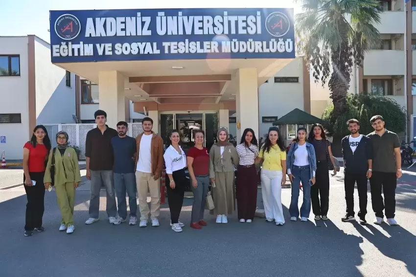 Antalya Büyükşehirden üniversite öğrencilerine kültür gezisi