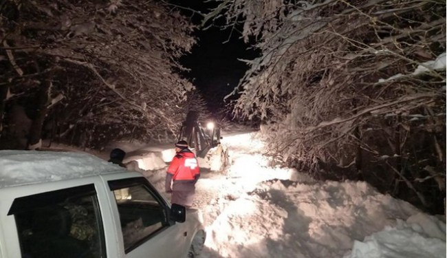 Gümeli'de mahsur kalan vatandaşlar kurtarıldı