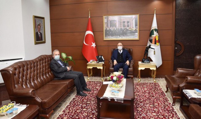 Hamdi Uçar, Vali Tutulmaz'ı ziyaret etti