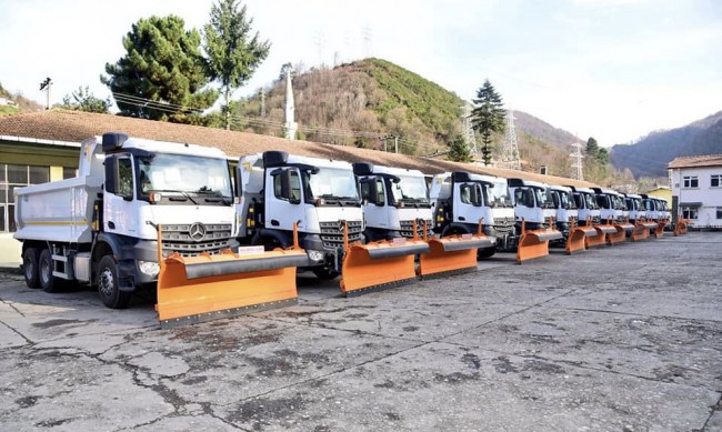 12 kar küreme aracı plaka olmadığı için kullanılamadı!..