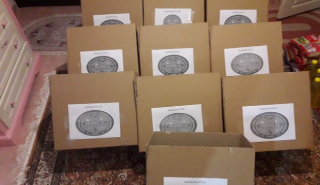 Hacıhüsnüköyü derneği’nden gıda yardımı