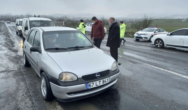 Köy yollarında Covid-19 denetimi