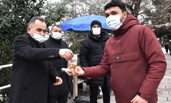 AK Parti Regaip Kandili’ni kutladı