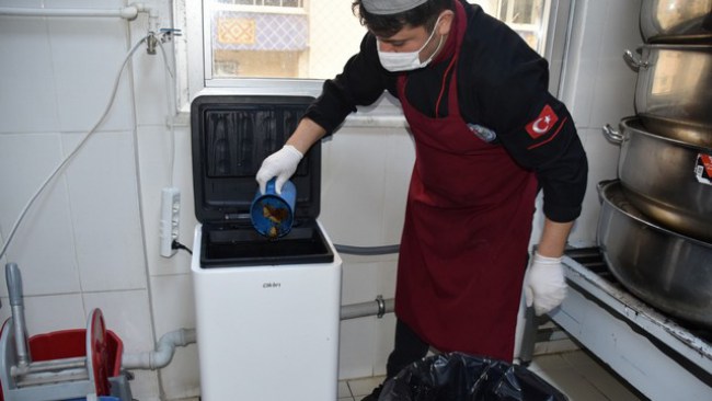 Ereğli Belediyesi yemek artıklarından gübre üretiyor