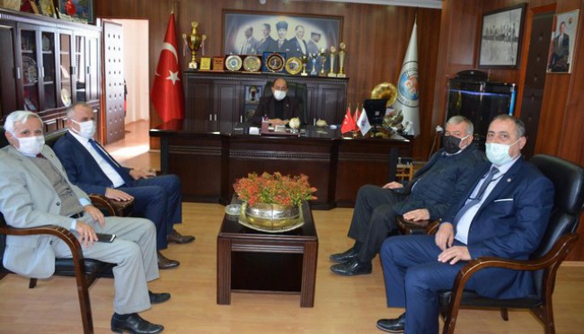 Muhtarlar Derneğinden Başkan Demirtaş'a ziyaret