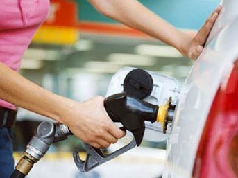 Benzine sürpriz indirim!