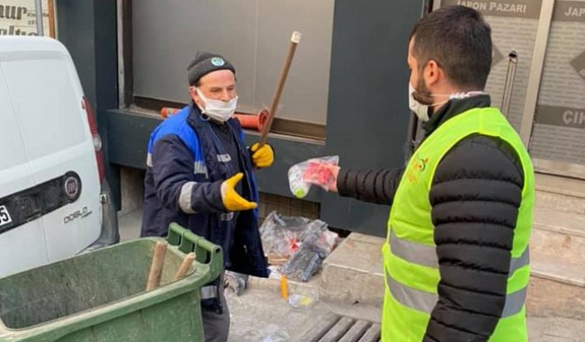 AK Parti İl Gençlik Kolları'ndan İftara 5 Kala Programı