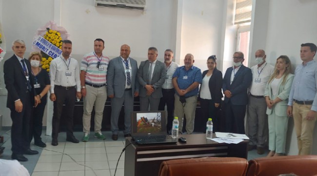 Günay, bayrağı Yavuz'a devretti