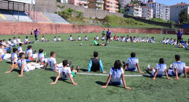 Belediyespor Futbol Okullarına yoğun ilgi