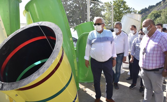 Barış Plajında Aqua Park kurulumu başladı