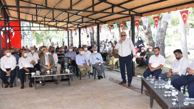 11 bin çiçek fidesi, 3 bin kişiye kavurma dağıtıldı