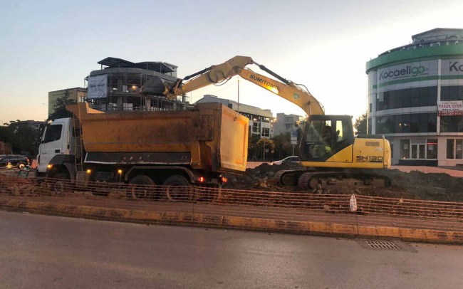 Kocaeli Kandıra Sapağı'nda deplase çalışmaları