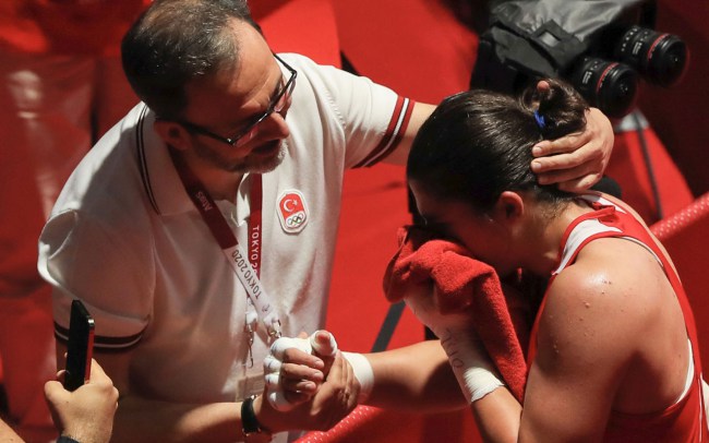 Olimpiyat şampiyonu Busenaz: "Çok mutluyum"