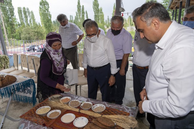 Gacer Buğdayı'na yakın takip