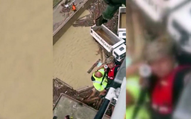 Sinop Ayancık'ta mahsur kalanlar helikopterle kurtarıldı