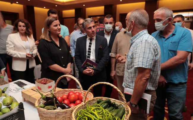 Kocaeli'nin yöresel üreticileri İstanbul'da pazar arıyor