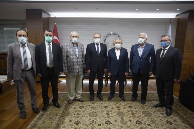 Ahi Babası Başkan'a teşekkür plaketi