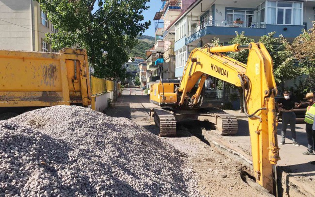 Kocaeli'de Gölcük ve Karamürsel'e altyapı çalışması