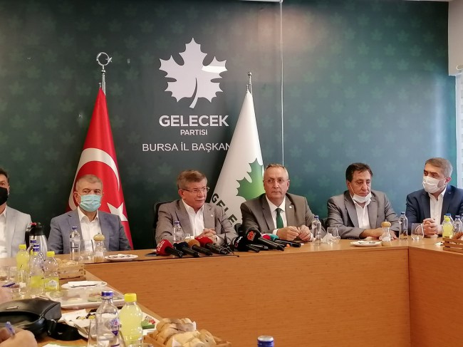 Ahmet Davutoğlu'ndan ‘imar yasası' vaadi