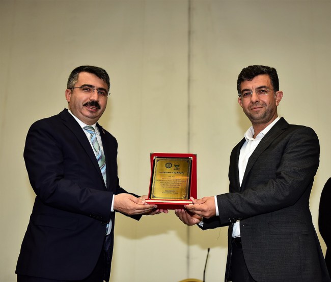 Bursa Yıldırım Kent Konseyi'nde Bingöl'e güvenoyu