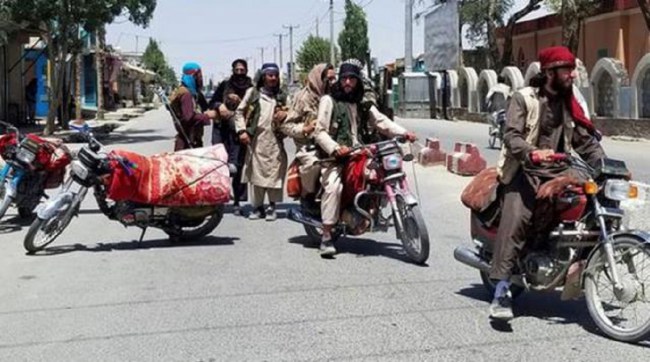 Afganistan'da Taliban Kabil'e girdi