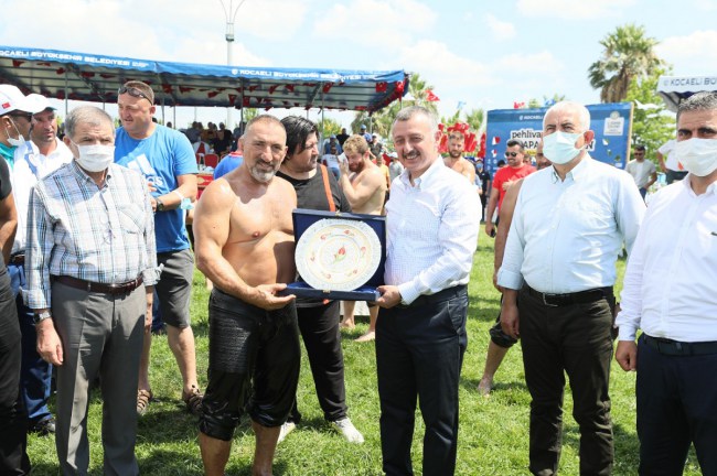 13'ncü Sekapark Altınkemer Yağlı Güreşleri başladı